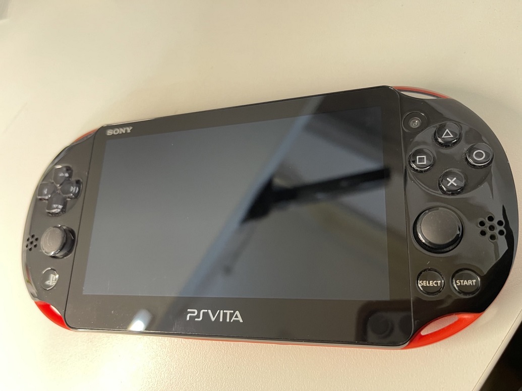 PS vita 起動不可 買取 長野市】PS vitaの本体を裏返して「PCH」を探すぞ！ ～型番探しは買取の第一歩～【買取プロ長野店】 -  iPhone・iPad・Androidの買取りならスマホ買取プロ｜見積もり・無料査定受付中