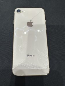 6年前のジャンク品iPhoneも買取可能です！【iPhone8 ジャンク品 買取